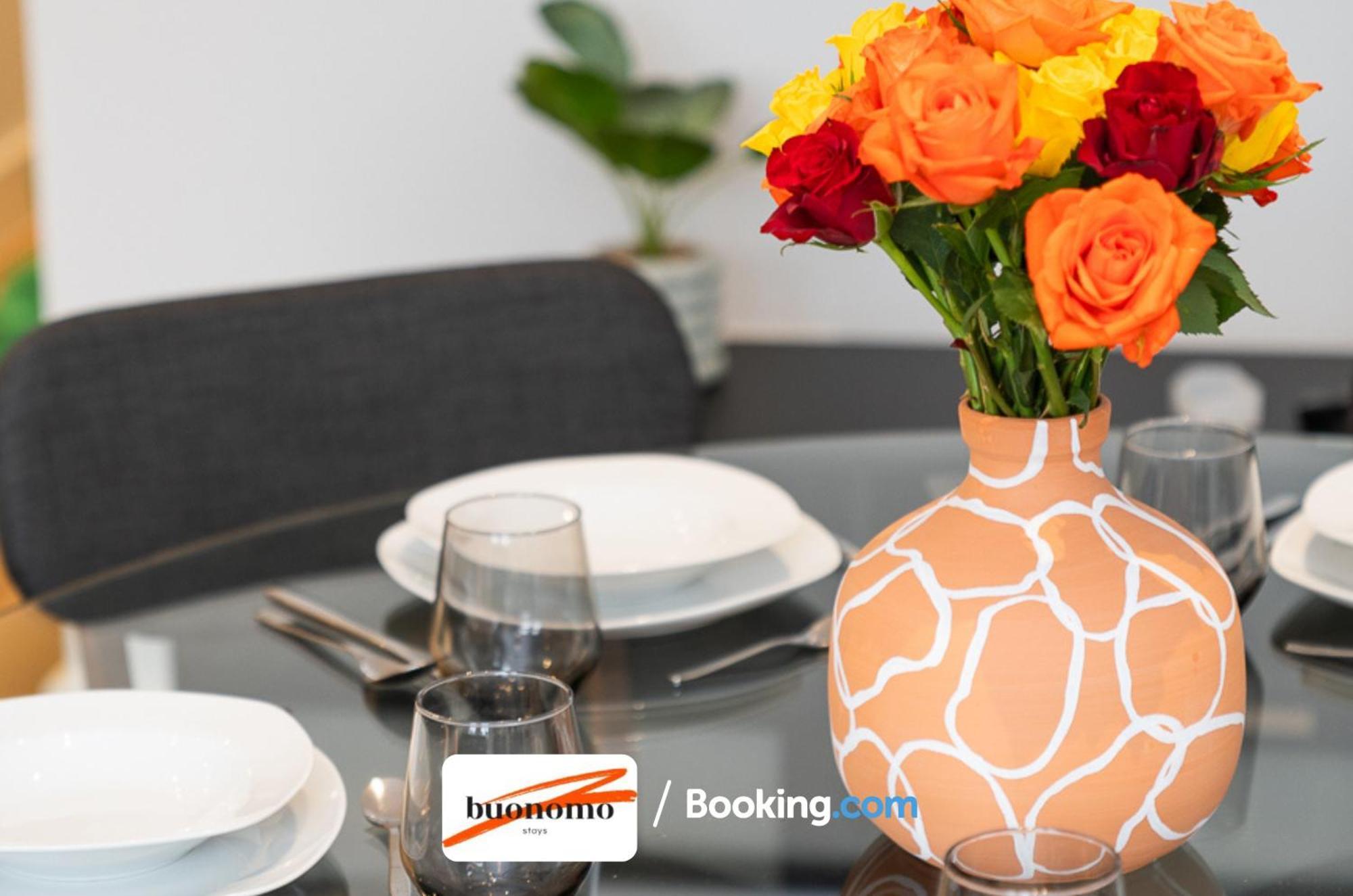 Two Bedroom Apartment At Buonomo Stays Short Lets & Serviced Accommodation Close To Wimbledon Tennis Courts London Exterior photo