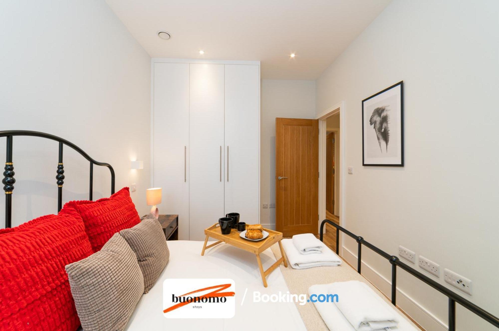 Two Bedroom Apartment At Buonomo Stays Short Lets & Serviced Accommodation Close To Wimbledon Tennis Courts London Exterior photo